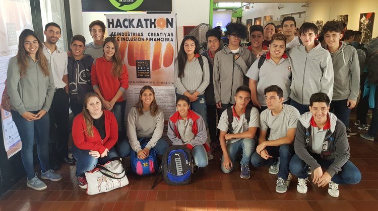Excelente participación  de los alumnos del colegio en Hackathon UTN Mendoza