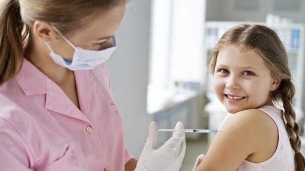 Vacunación  para alumnos de 5 años y de 6° grado