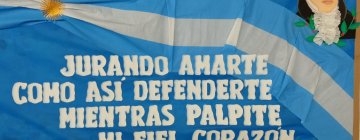 Promesa de lealtad a la Bandera Nacional Argentina de alumnos de 4° y 5° Grado